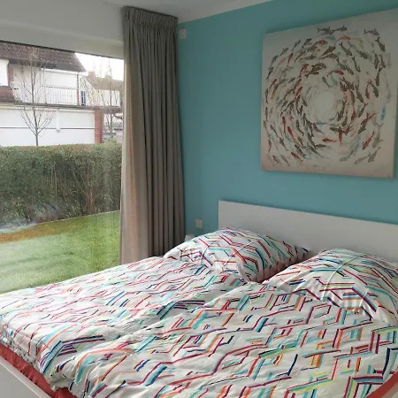 2502 - Strandwiese 15 *